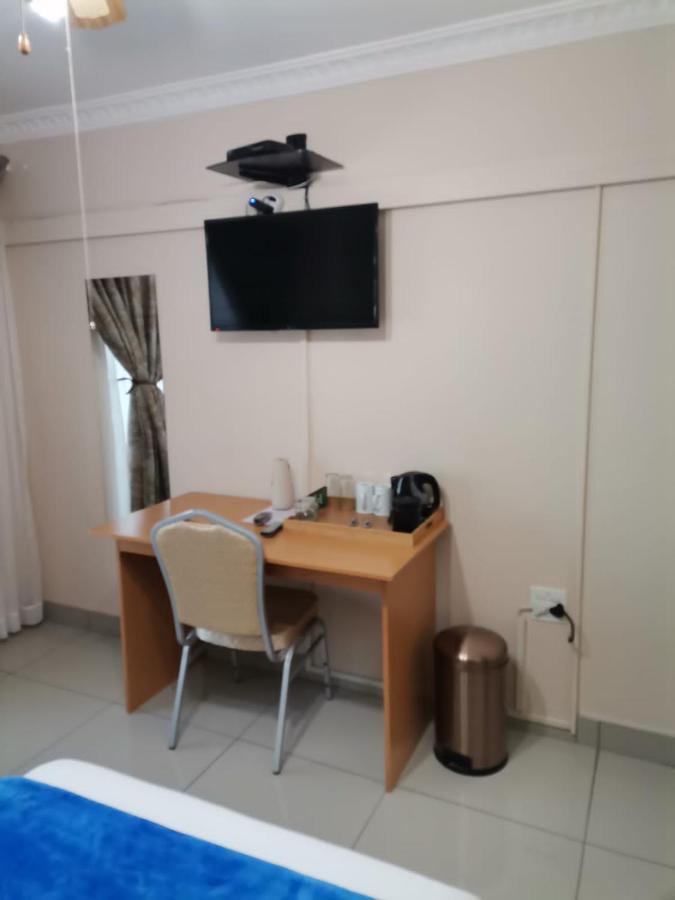 בלומפונטייין Pentagon Guesthouse מראה חיצוני תמונה