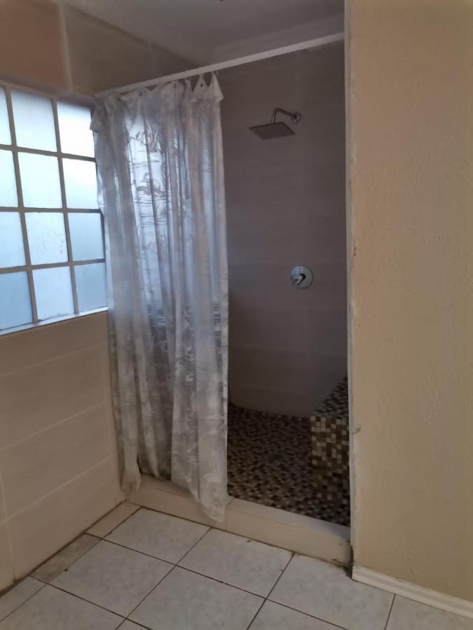 בלומפונטייין Pentagon Guesthouse מראה חיצוני תמונה