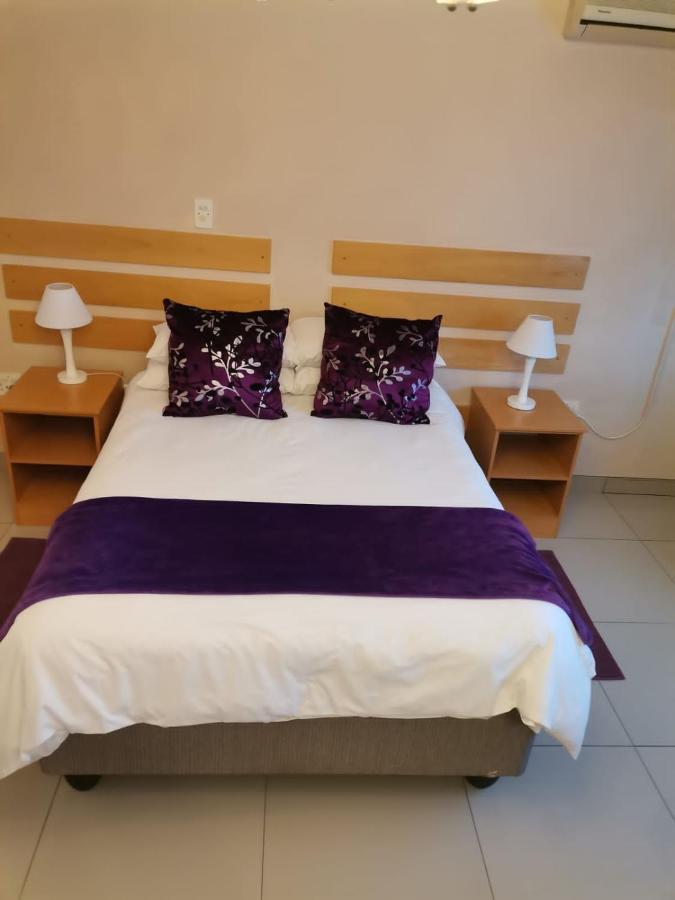 בלומפונטייין Pentagon Guesthouse מראה חיצוני תמונה