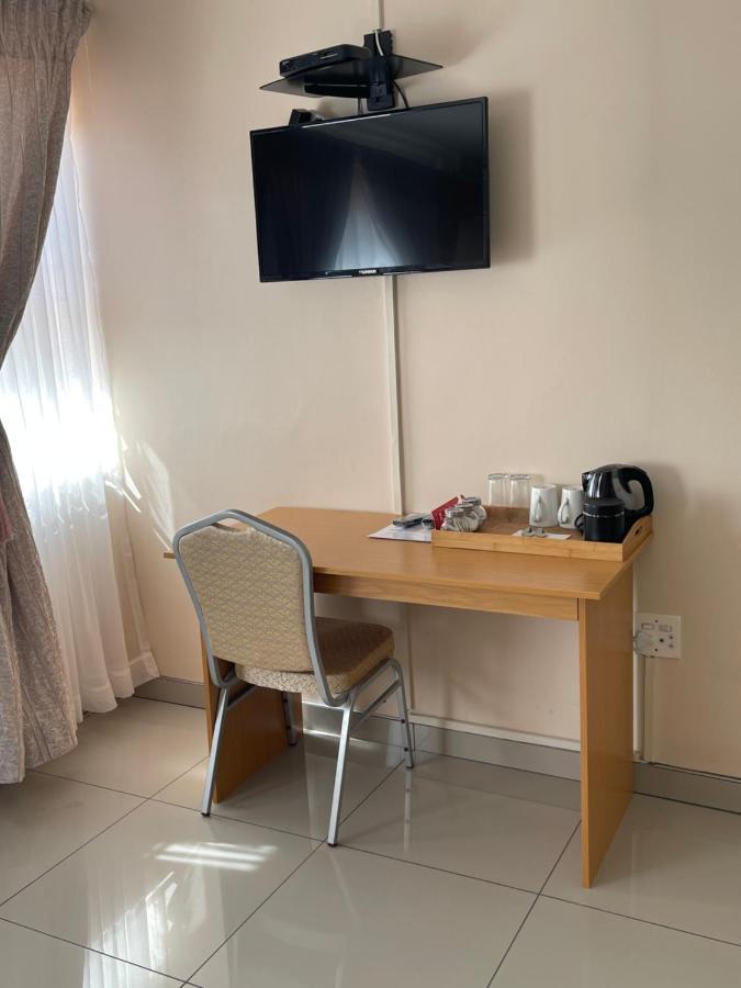 בלומפונטייין Pentagon Guesthouse מראה חיצוני תמונה