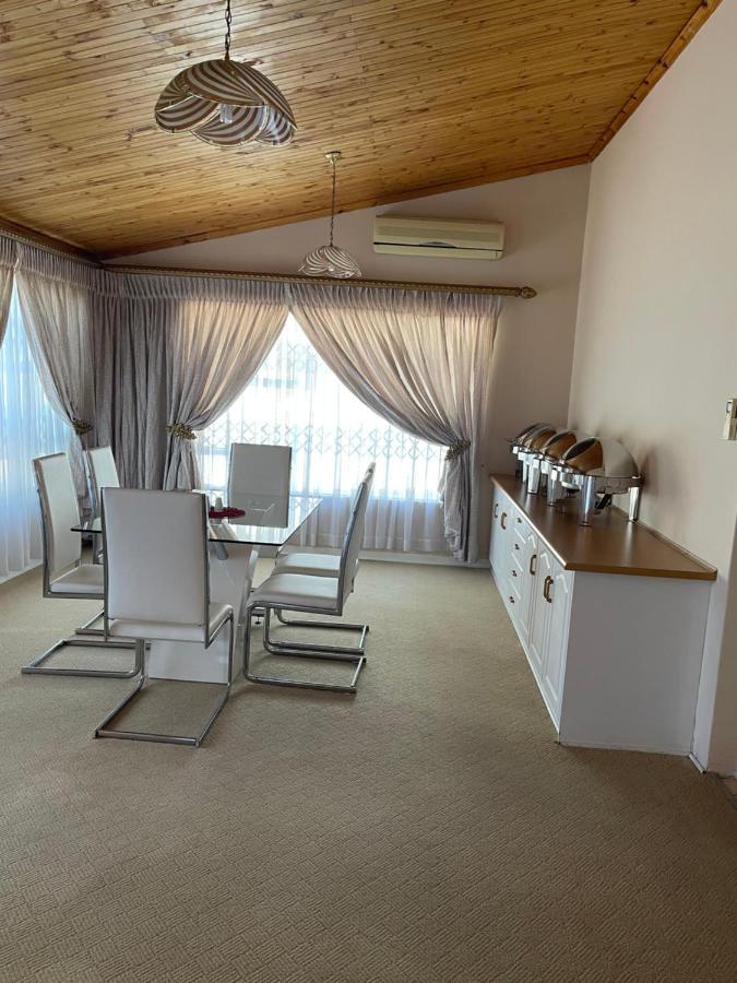 בלומפונטייין Pentagon Guesthouse מראה חיצוני תמונה
